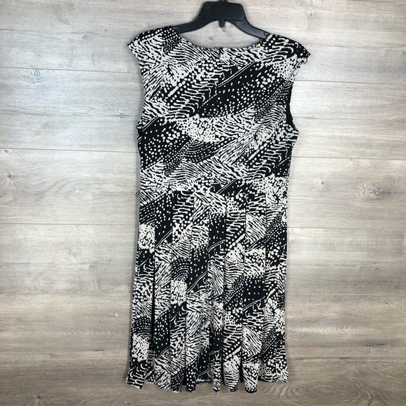 3/$25🛍️ Alfani Sleeveless Printed Dress - Picture 6 of 8